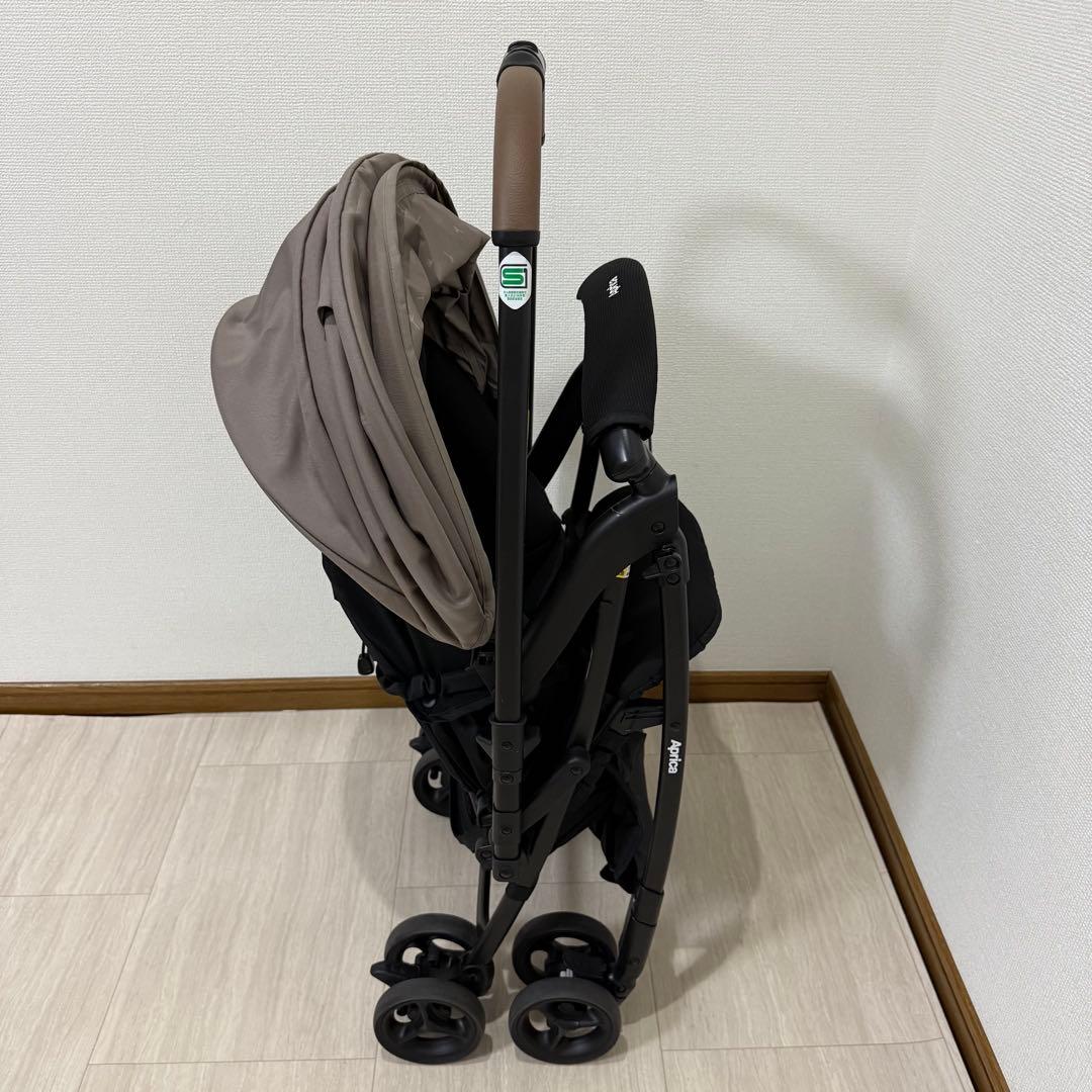 【美品】Aprica2024年モデル カルーンエアーメッシュ　両対面　軽量