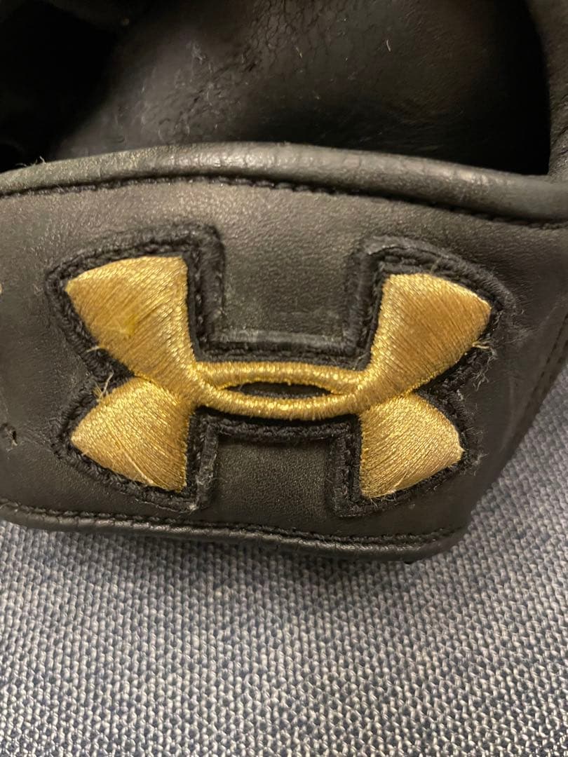 希少！　アンダーアーマー　野球 硬式グローブ 一般用　大人　右投げ　グラブ