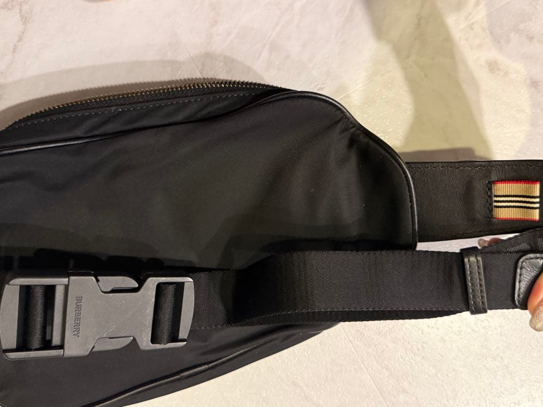 BURBERRY バーバリー ロゴ ボディバッグ ウエストバッグ