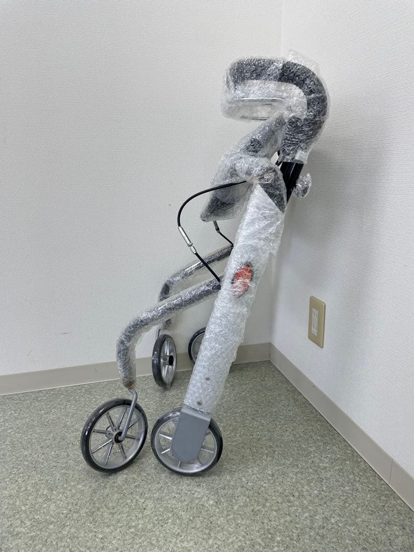 歩行車：レッツゴーミニ