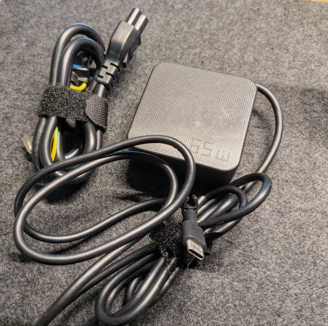 ASUS ExpertBook B9 14型 Corei5/8GB/512GB