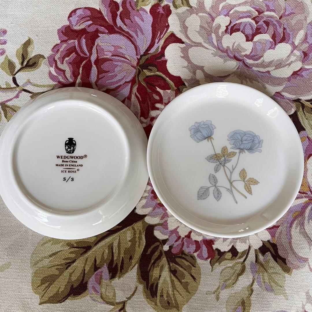 【黒壺美品】ウェッジウッド★アイスローズ★ミニプレート　2枚（セカンドグレード）