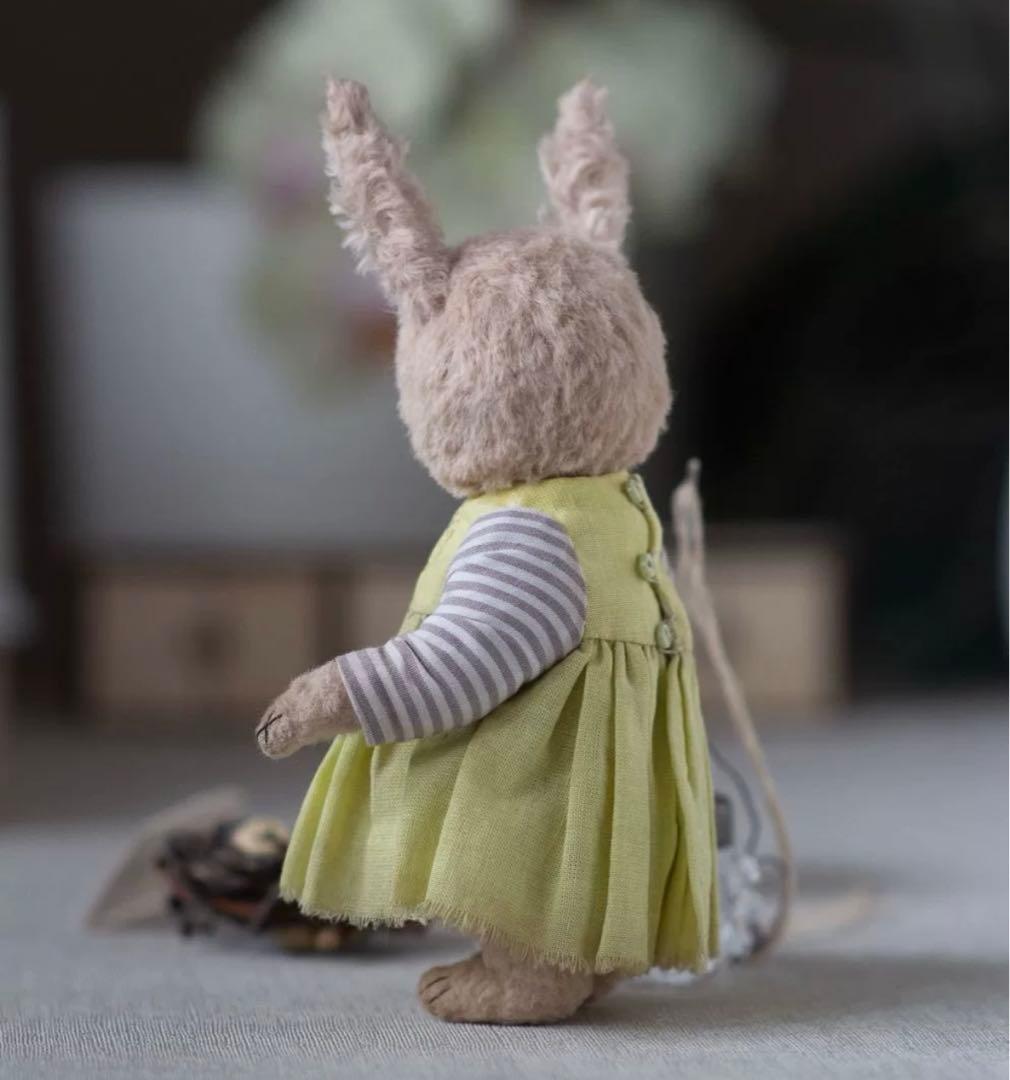 大人しいうさぎちゃん アーティストベア テディバニー 海外作家様 ハンドメイド