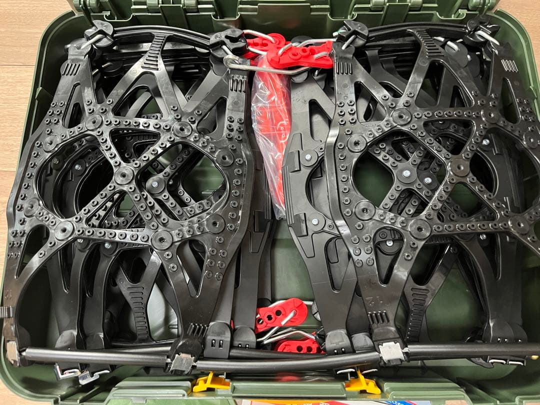 BIATHLON タイヤラバーチェーン