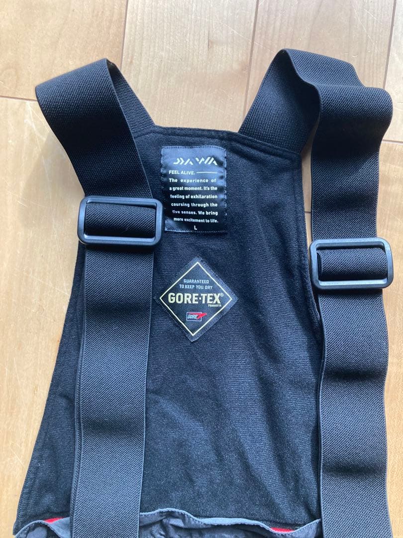 ダイワDW-1305 GORE-TEXフィッシングスーツ上下セット