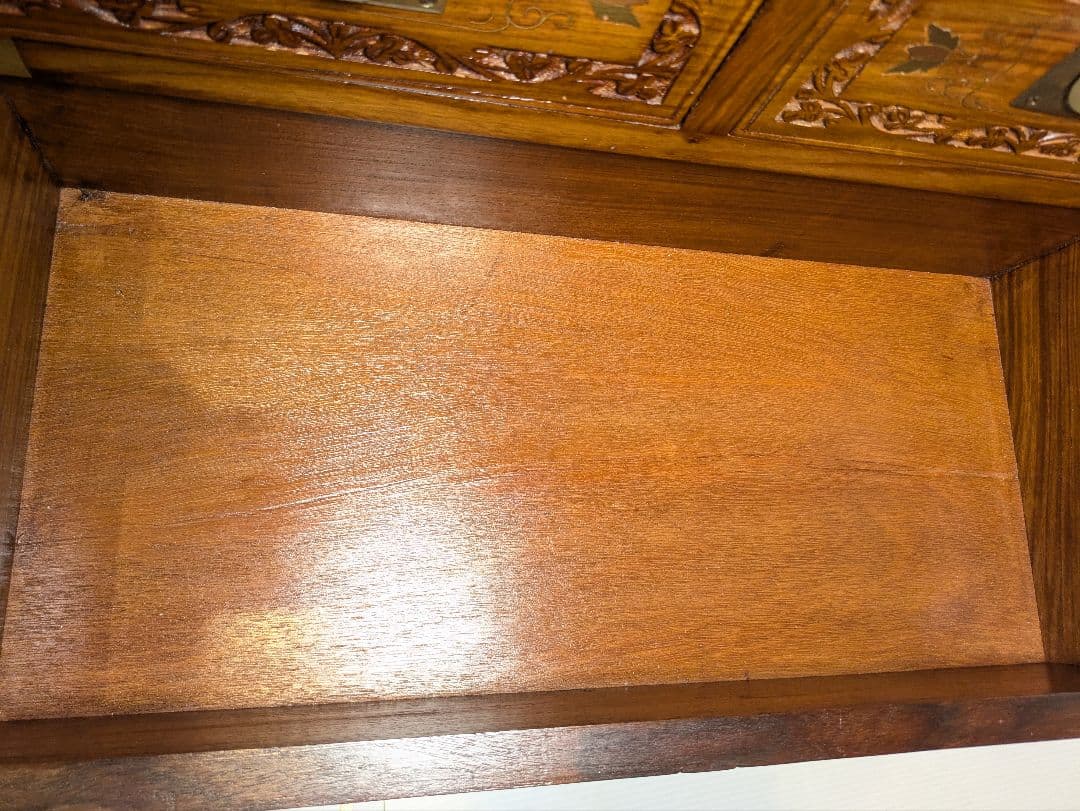 アンティーク　木彫　家具　彫刻　 チェスト 引き出し