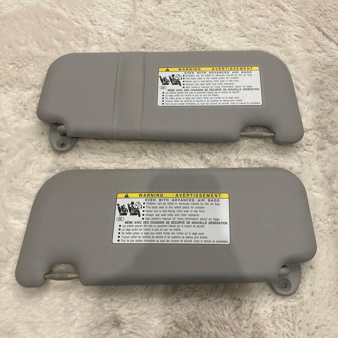 【中古】TOYOTA アクア　NHP10 USバイザー