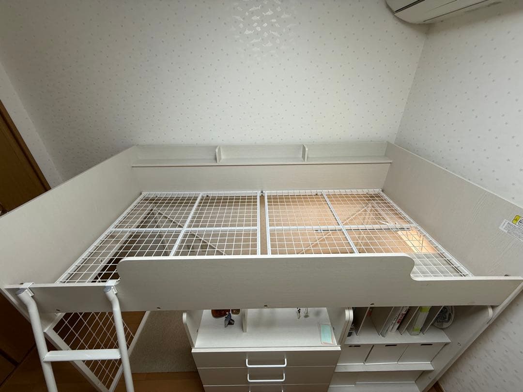 ロフトベッド・デスク付きホワイト 勉強机&椅子