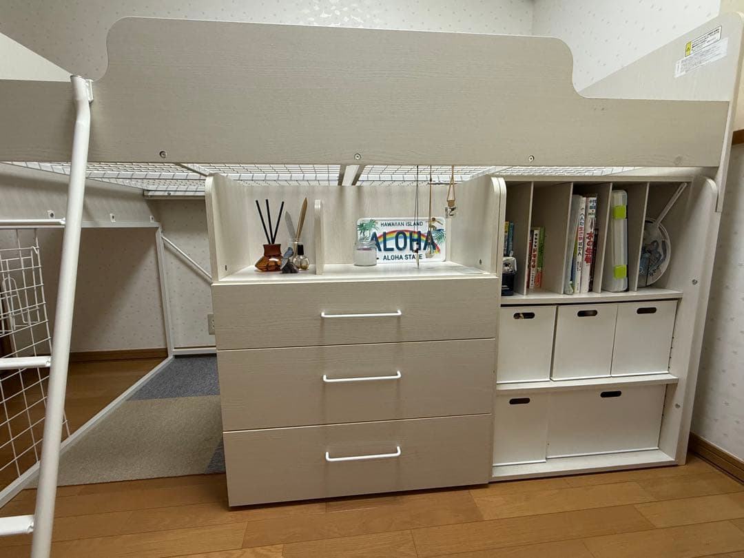 ロフトベッド・デスク付きホワイト 勉強机&椅子