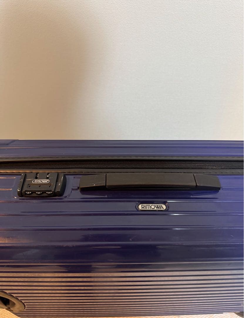 【RIMOWA】　高級ブランド 人気カラー　ネイビー キャリーケース