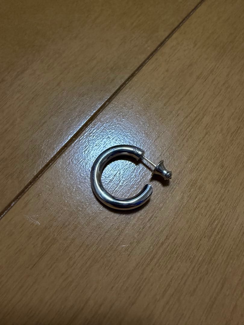 新品未使用CAREERING 片耳用ピアス　placebo501