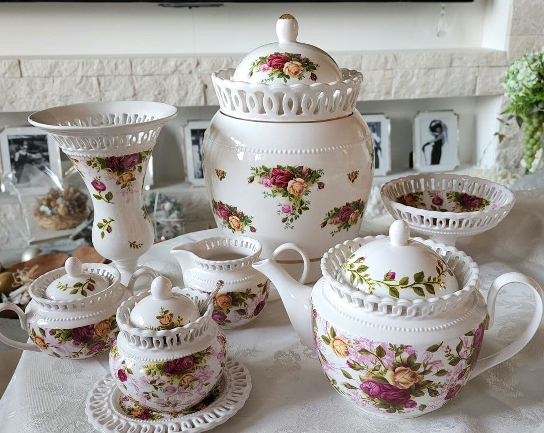 希少 ロイヤルアルバート ④ オールドカントリーローズ 特大ビスケットBOX