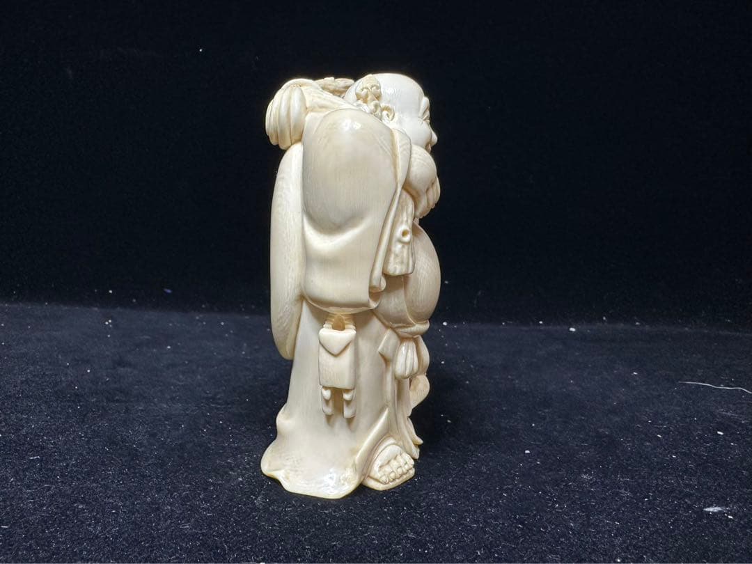 置物　アンティーク　天然素材　仏像　彫刻 古美術品細密細工　骨董　コレクション