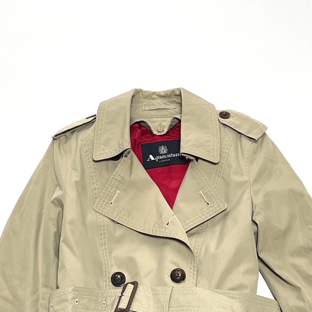 【美品】アクアスキュータム　トレンチコート　赤ライナー　現行タグ　ベージュ　8