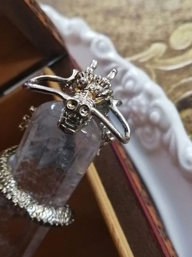 水晶　クリスタル　八角ポイント　登り龍　置物　縁起物