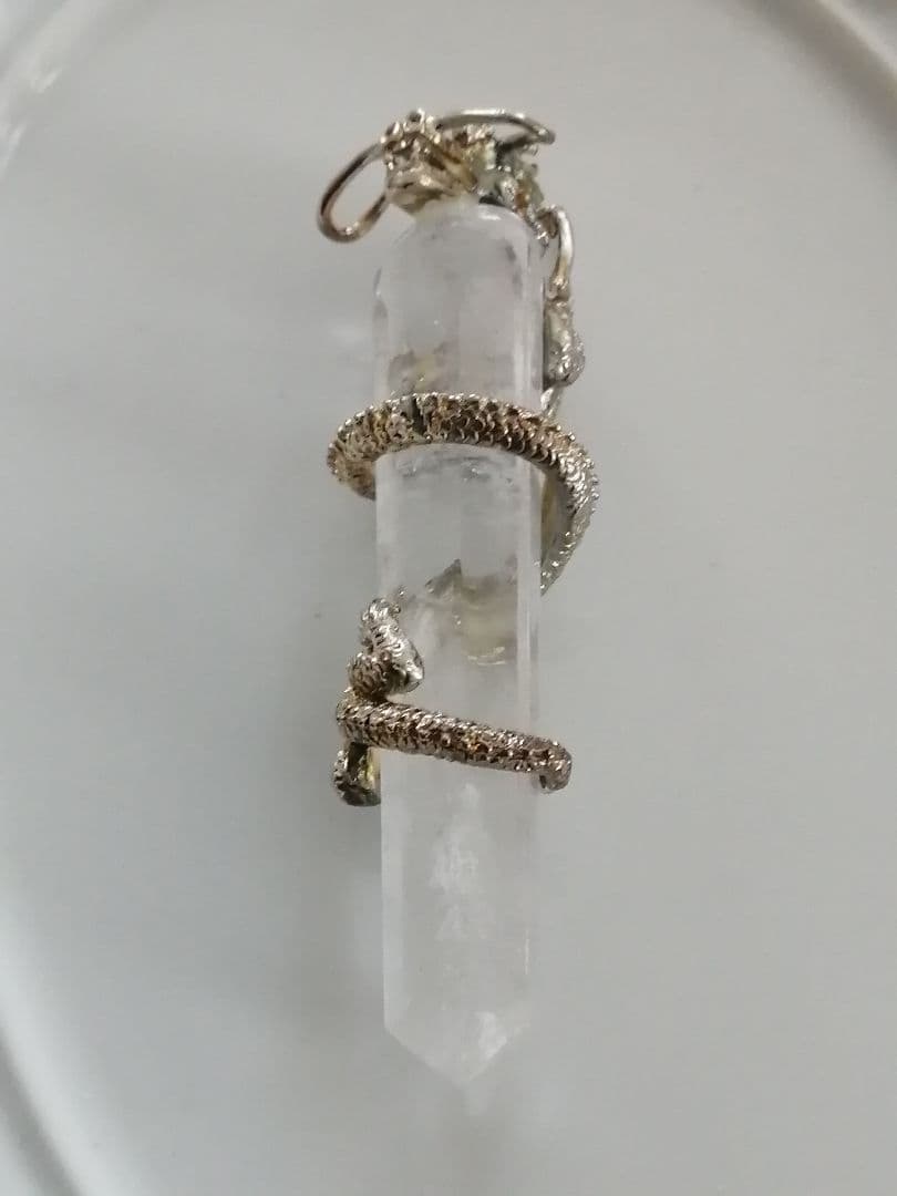 水晶　クリスタル　八角ポイント　登り龍　置物　縁起物