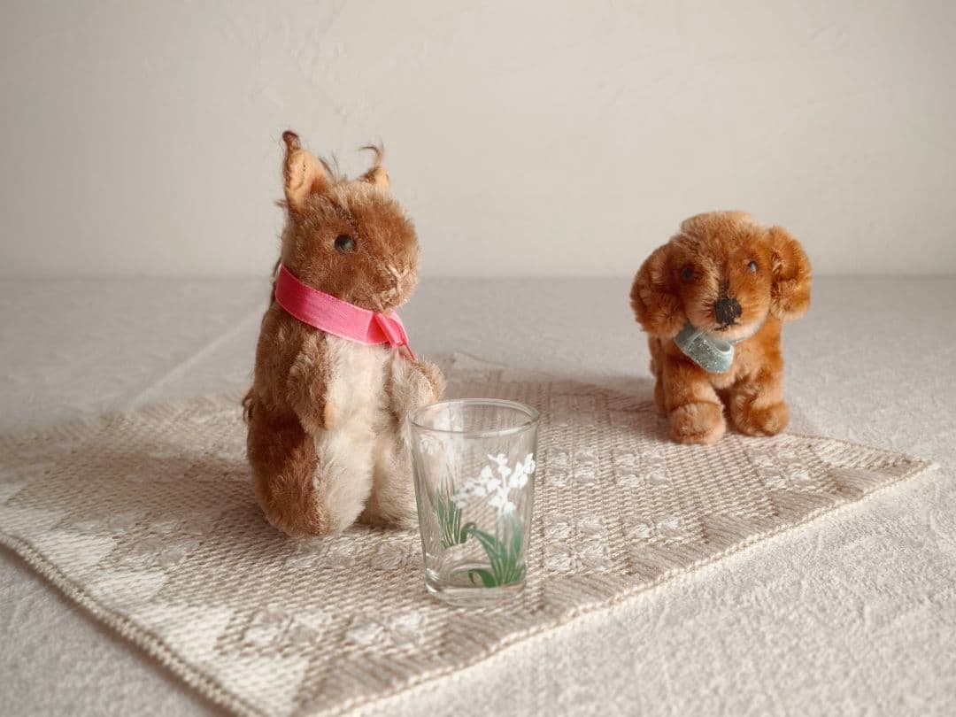 * vintage squirrel ♡ * 可愛い ピンクりぼんの リスさん