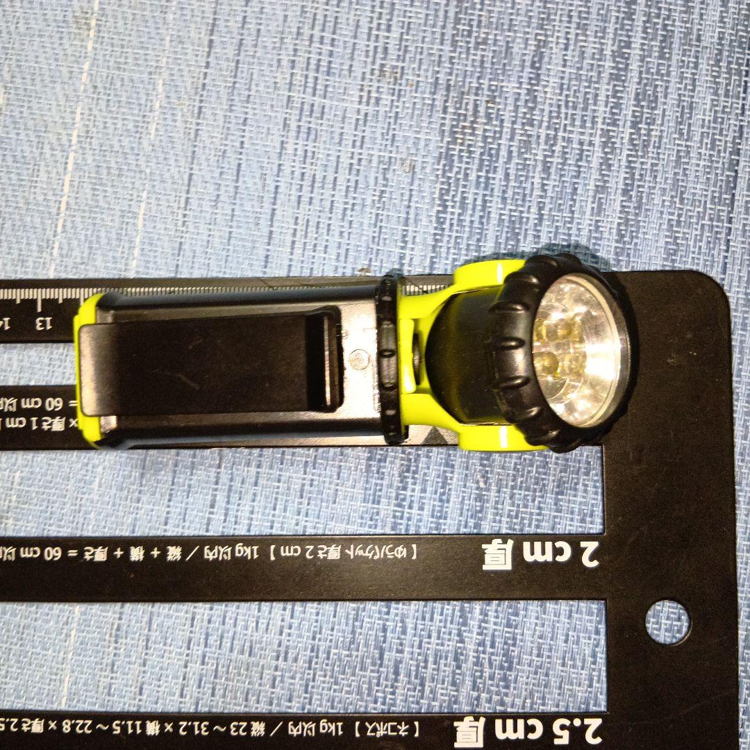 コンパクトハンディライト 黒と黄カラー