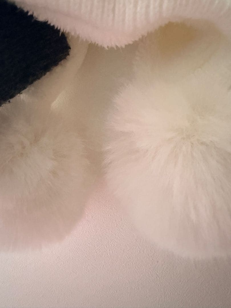 ホワイト ニット帽 ポンポン付き Resurrection レザレクション