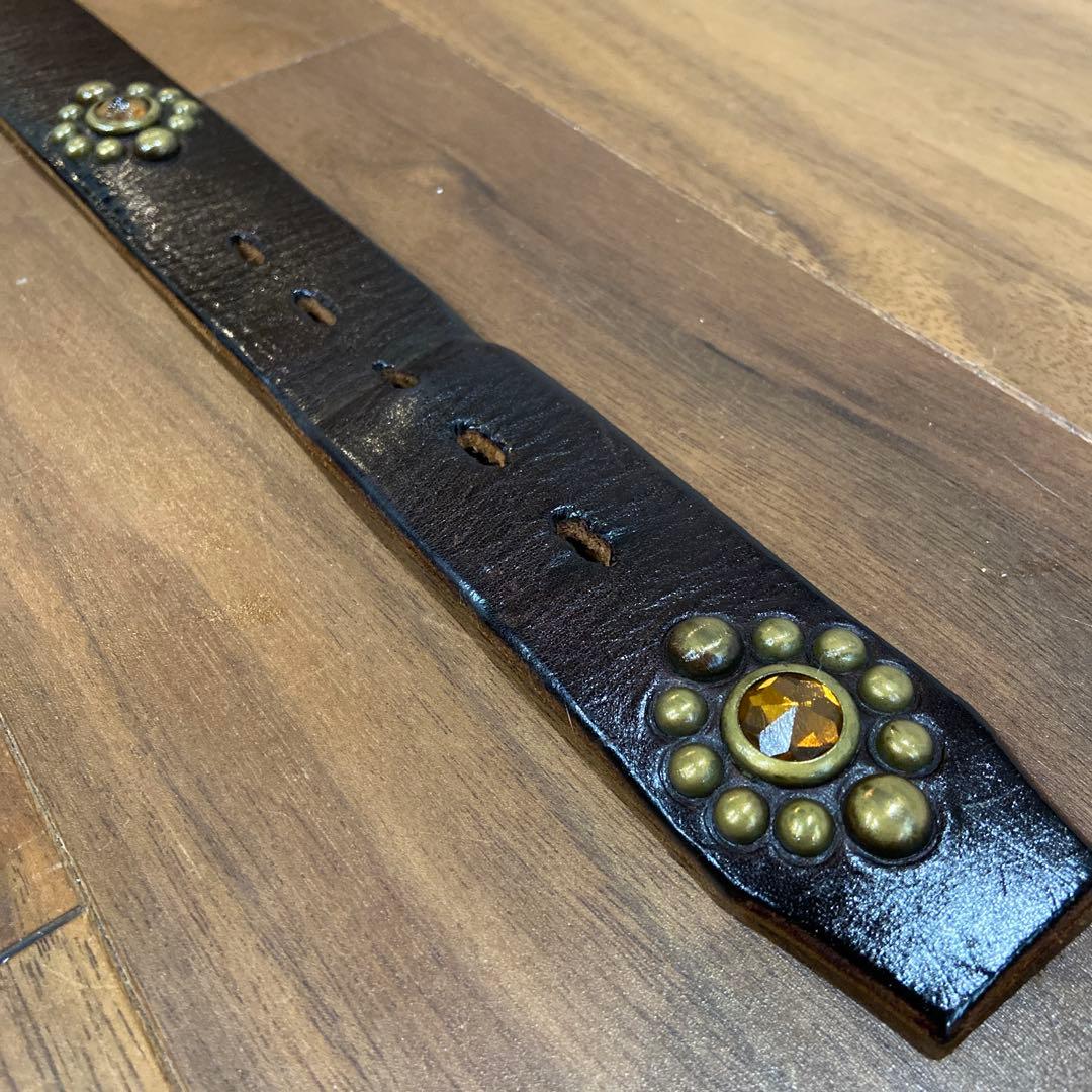 HTC フラワースタッズベルト イエローストーン&ダークブラウンレザー 32