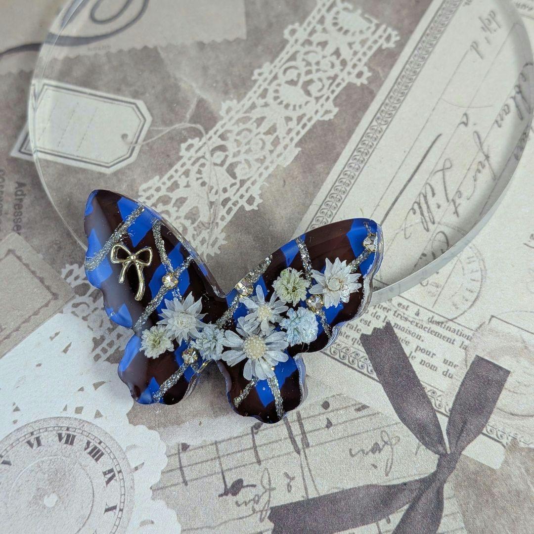 ＃293 ウォームブルー✴チェック✴ちょうちょ✴レジンヘアゴムキーホルダー