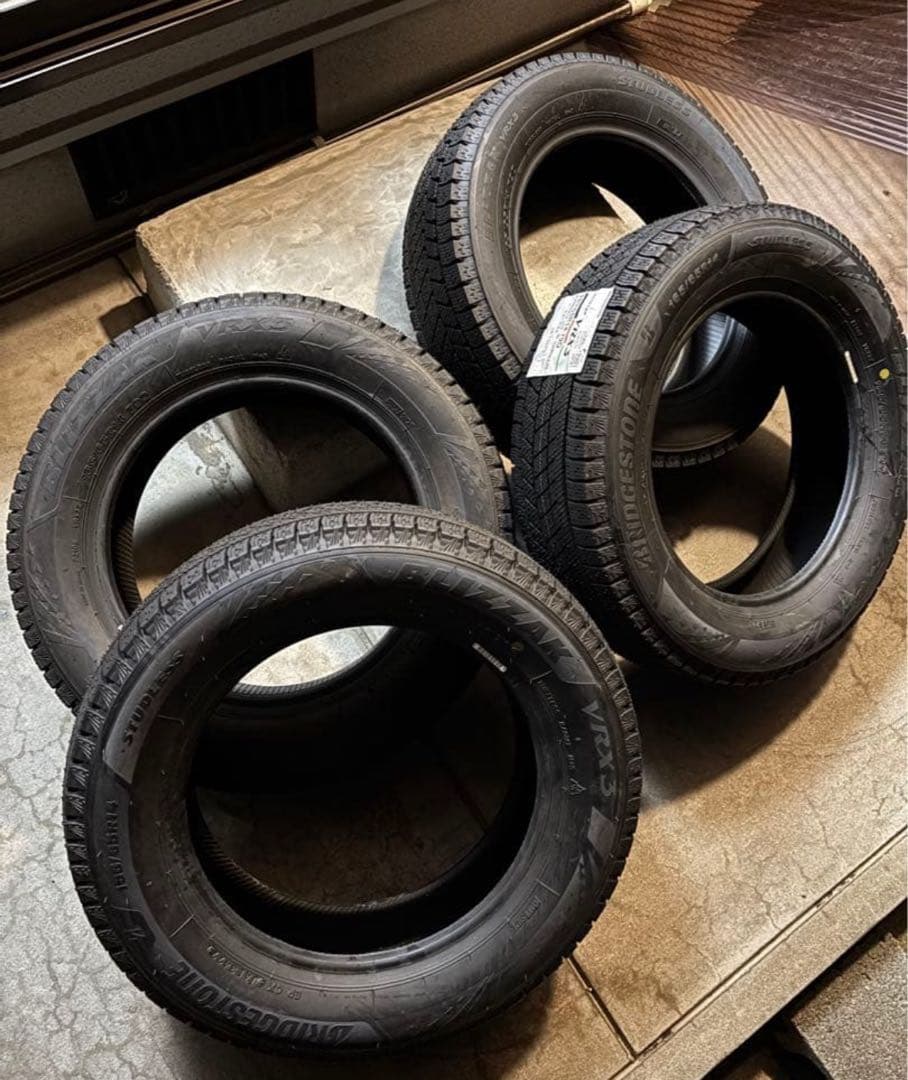 新古ブリヂストン ブリザック VRX3 165/65R14 79Q ２本or４本