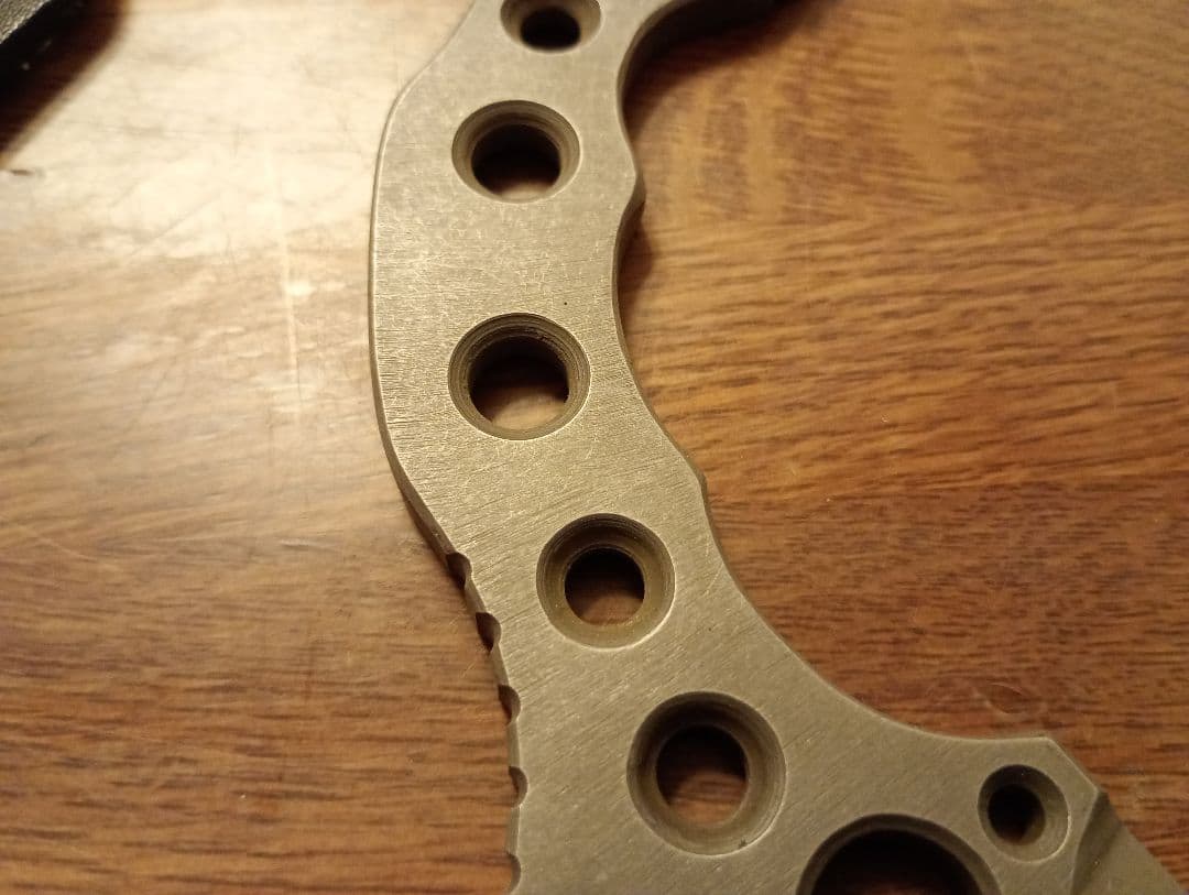 ダミーナイフ　タントーカランビット　両刃風装飾ベベル