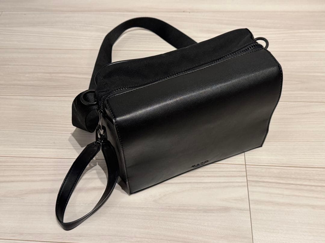 MATO by MARLMARL 防汚ポケット付きワイプスショルダーバッグ