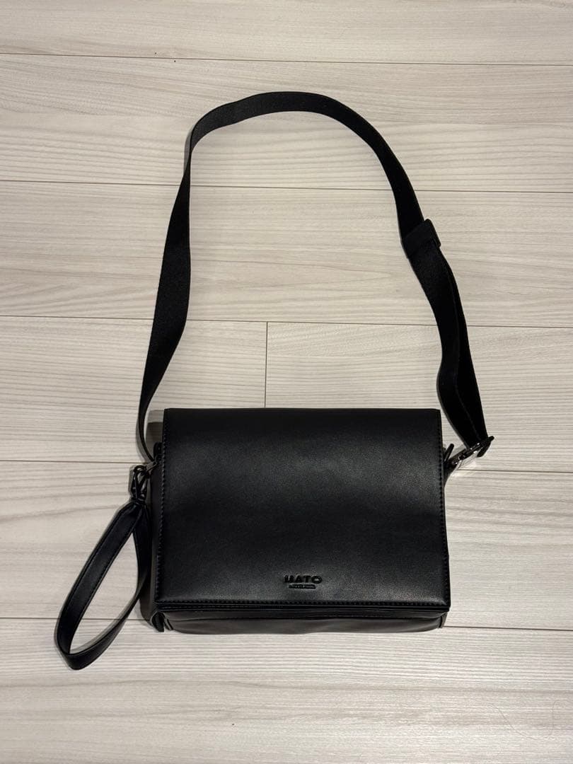 MATO by MARLMARL 防汚ポケット付きワイプスショルダーバッグ