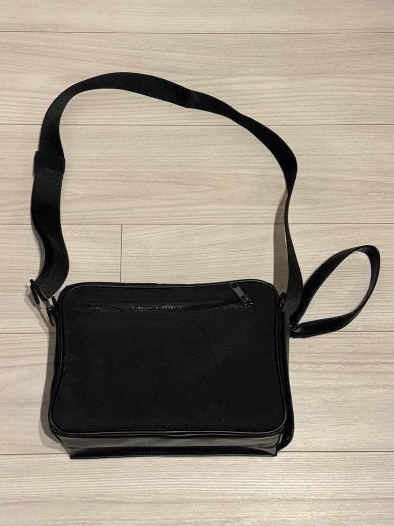 MATO by MARLMARL 防汚ポケット付きワイプスショルダーバッグ