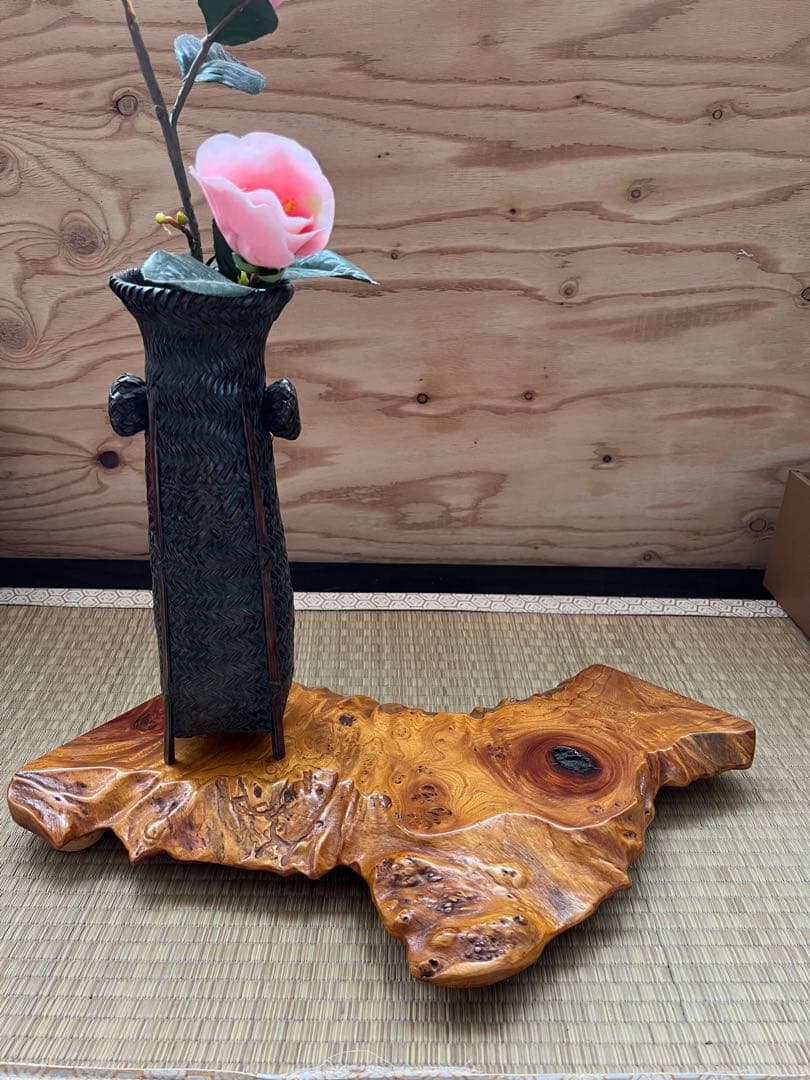 天然木 一枚板の装飾テーブル 脚付 花台 フラワースタンド