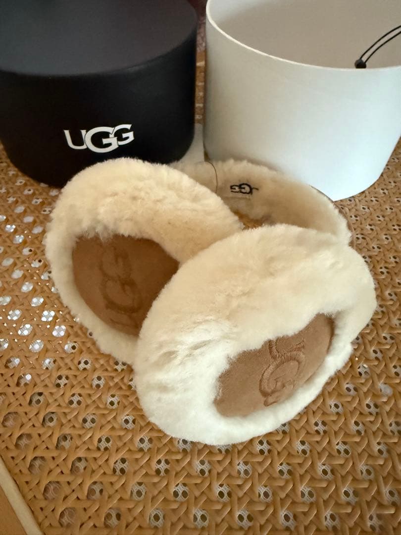 UGG チェストナッツ　ファー耳あて　イヤマフ