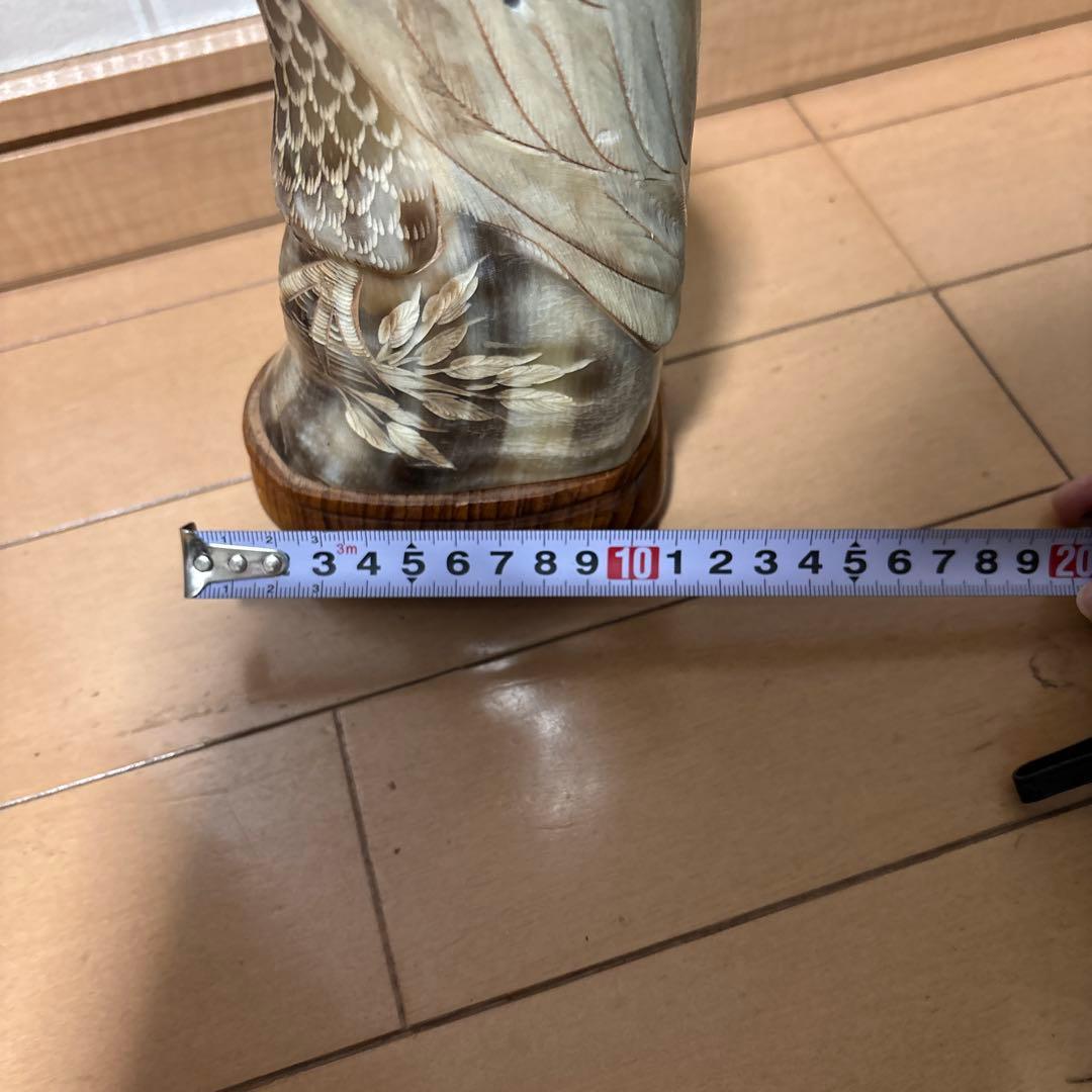 鷹の彫刻 約30cm