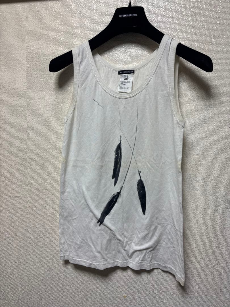 アンドゥムルメステール ホワイト羽根プリントタンクトップ