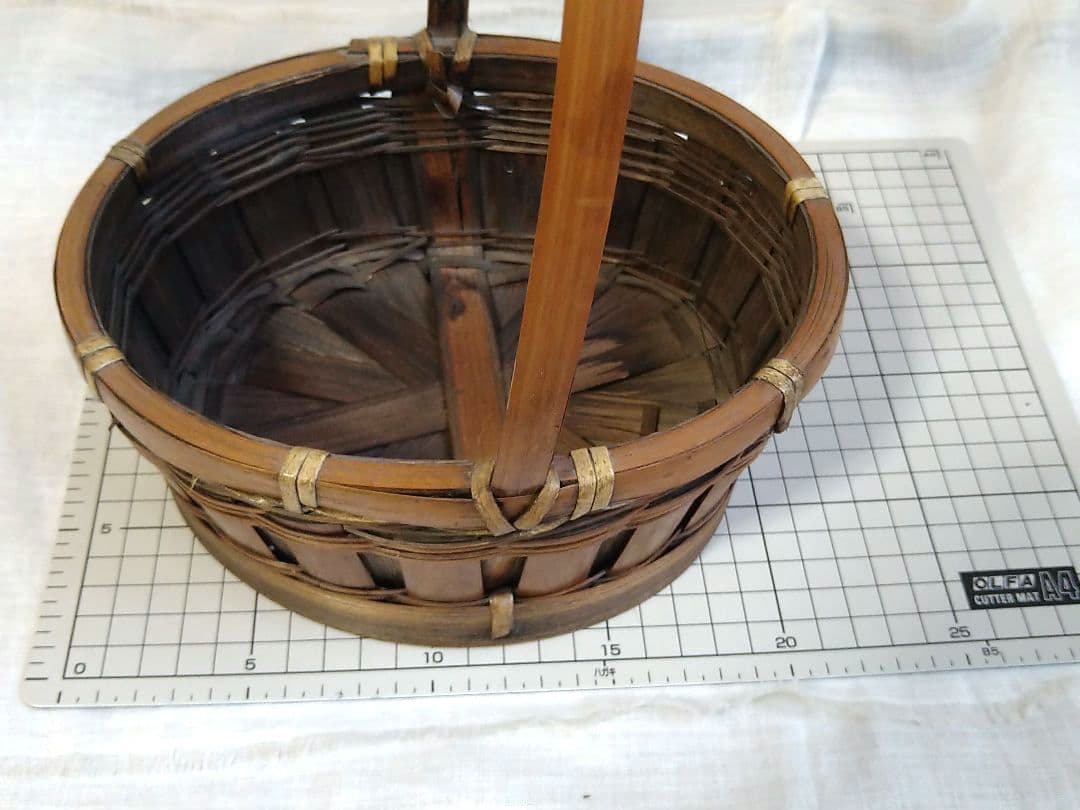 バスケット　編み籠　籠　インテリア雑貨　ガーデニング　アンティーク風　レトロ風