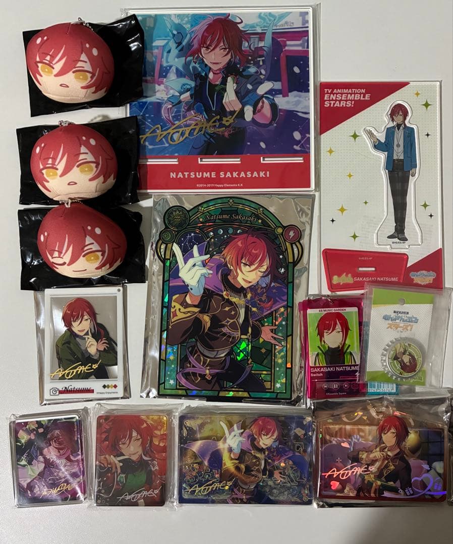 あんスタ　グッズ約60点　逆先夏目　アクスタ　缶バッジ