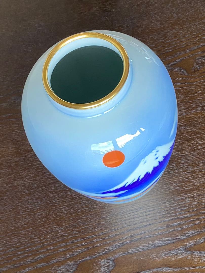 箱有り未使用新品　深川製磁　宮内庁御用達 　雲金光明富士山　花瓶　花生