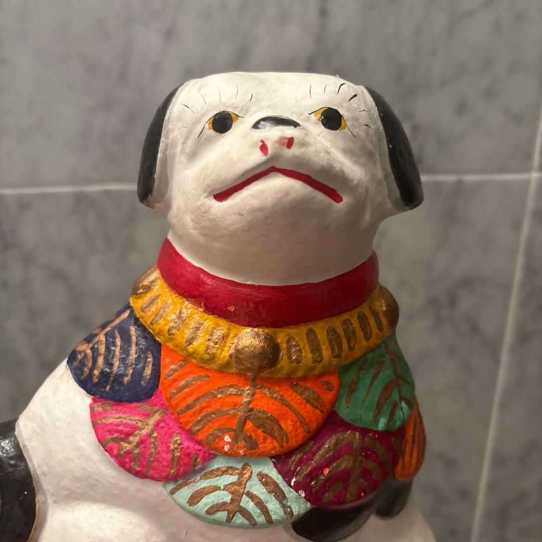 アンティーク大正から昭和　郷土玩具 手描きの瞳やまつ毛、前掛けが美しく芸術的な犬