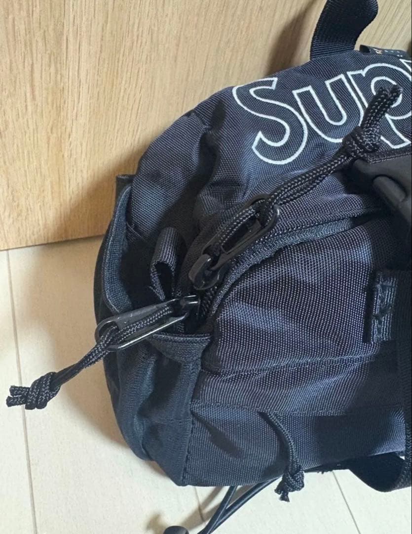 Supreme ボディバッグ /ウエストバッグ【新品未使用】