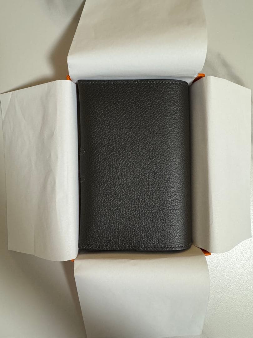 HERMES R.M.S パスポートケース　ダークグレー