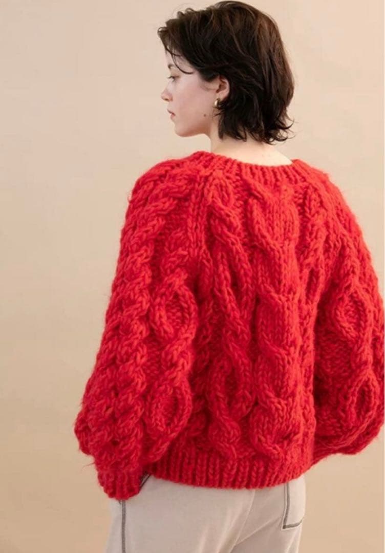 早い者勝ち！タグ付き新品未使用KiiRaハンドメイドケーブルニット赤