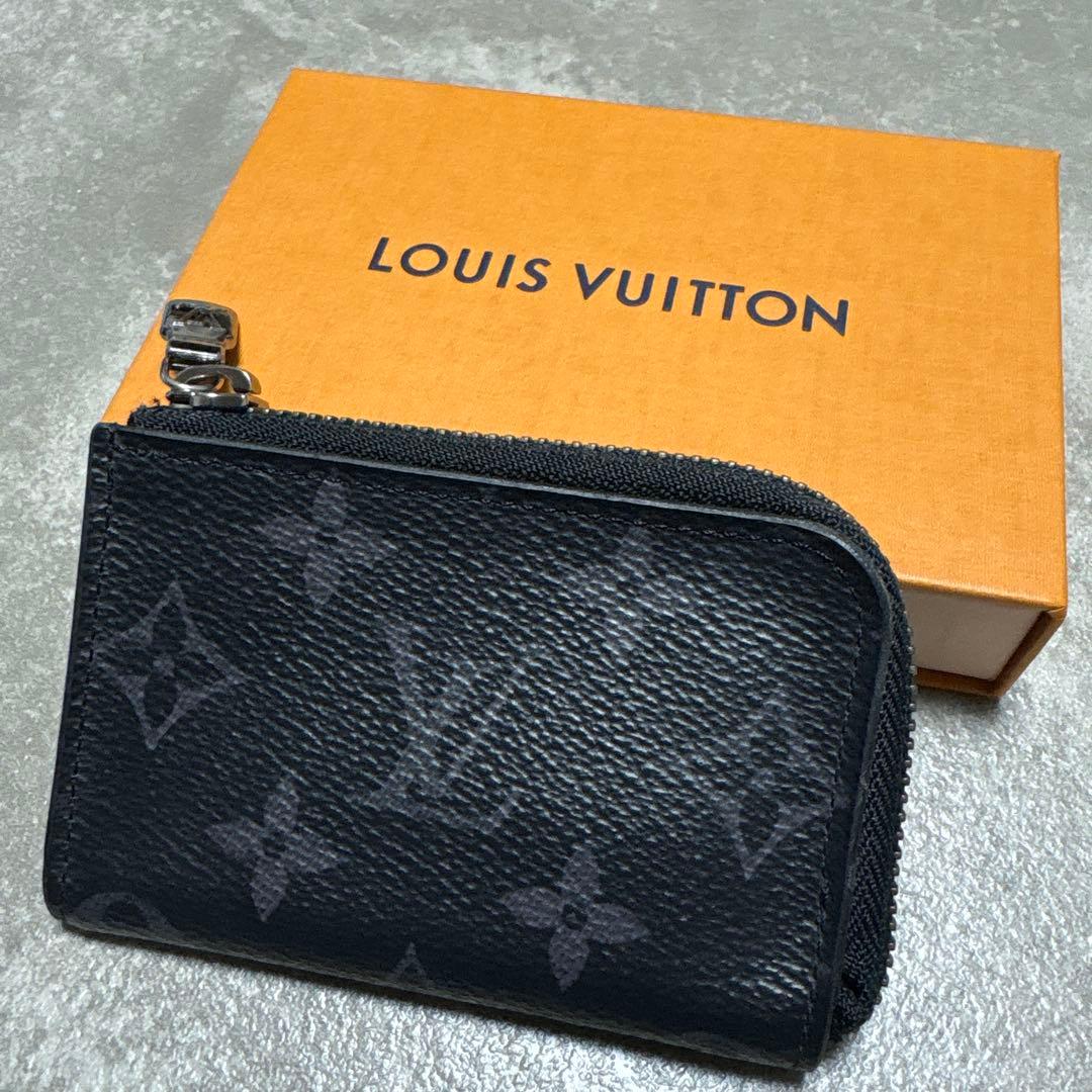 でし‼️Louis Vuitton ブラック ケース