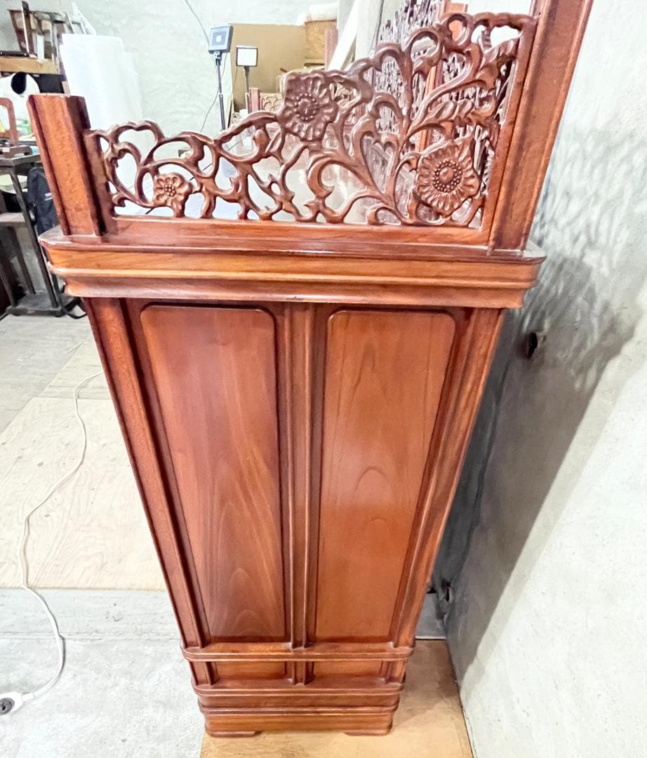 ノアさん専用【重厚天然木 無垢材】中国伝統工芸 茶箪笥・飾り棚（彫刻入り）