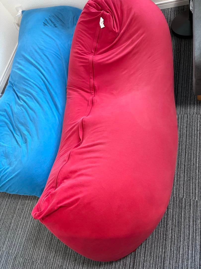 ヨギボー　赤 ビーズクッション