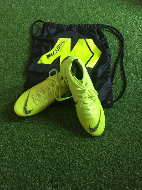 ナイキ サッカースパイク