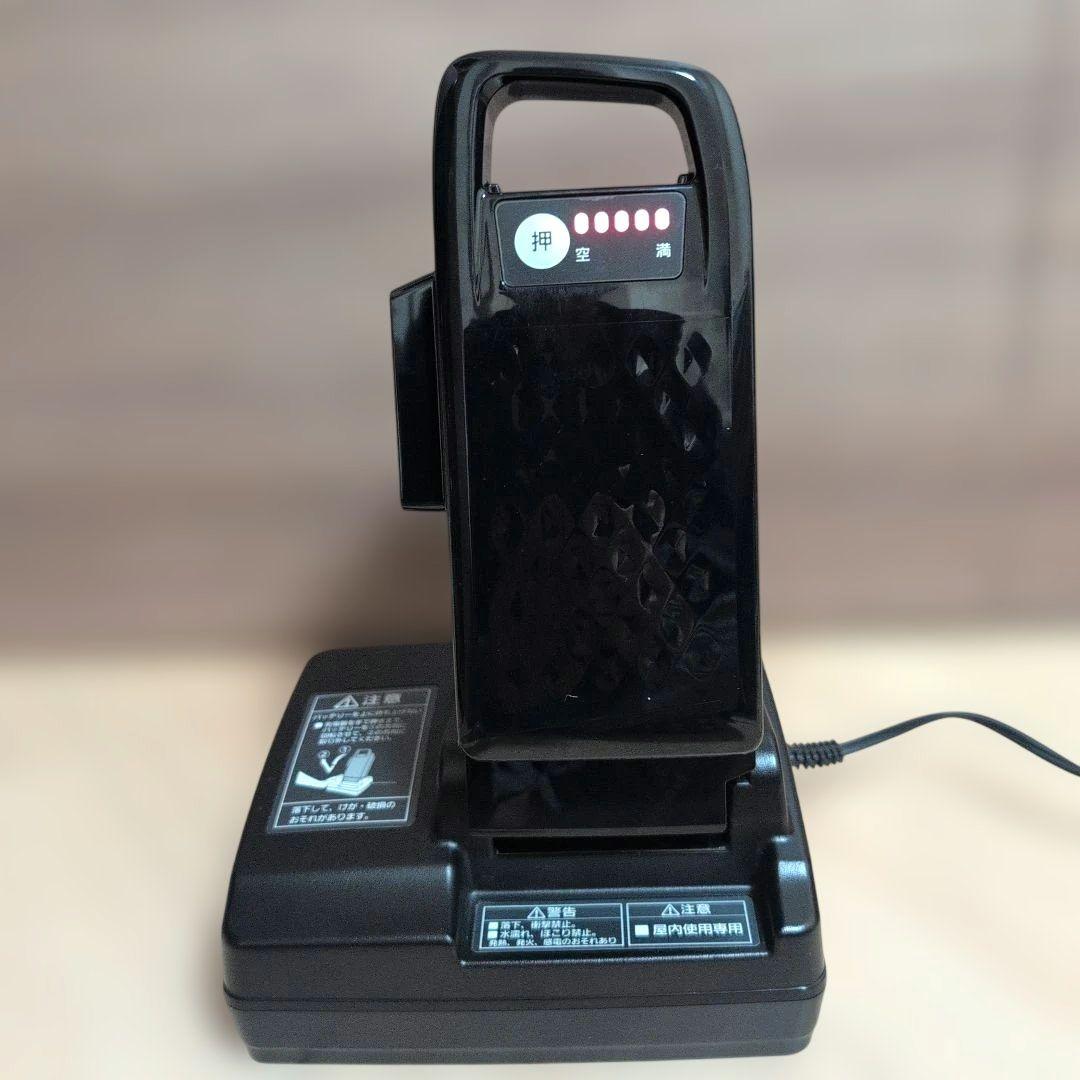 パナソニック 電動アシスト自転車 バッテリー充電器 NKJ069Z1（箱付き）