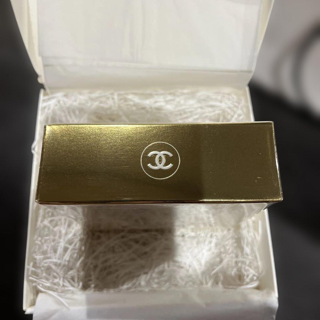 CHANEL ココ マドモワゼル ツイスト オードパルファム 箱・袋つき
