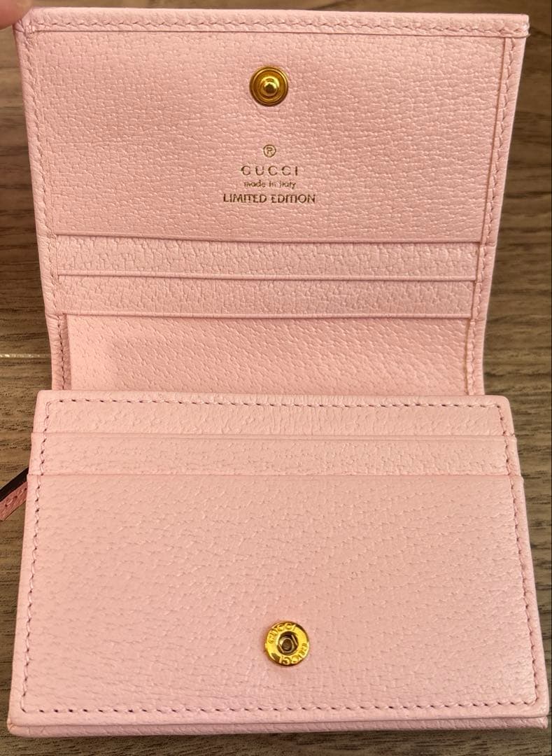 GUCCI グッチ GGブルームス コンパクト折り財布 ピンク 日本限定　未使用
