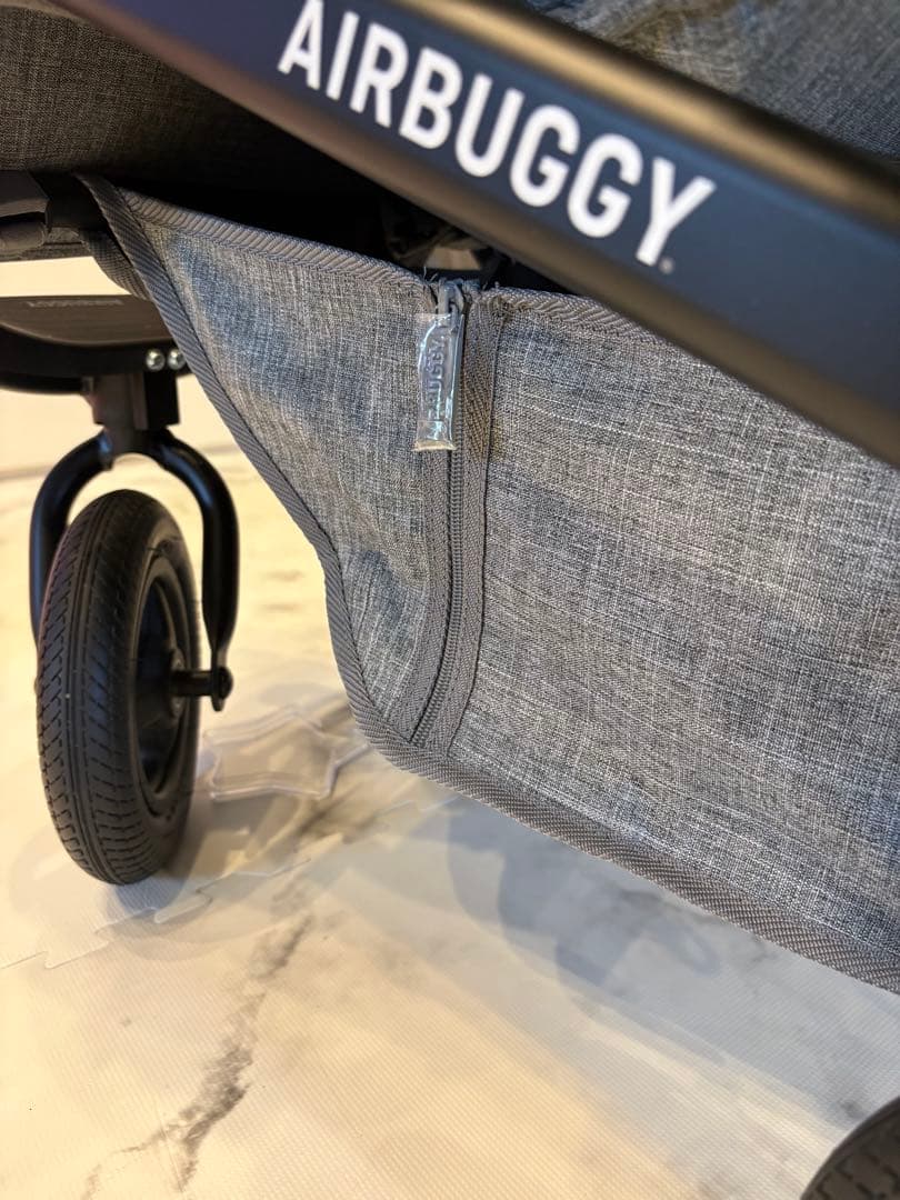 ほぼ未使用極美品★エアバギー ココダブル エクストラ フロムバース アースグレイ