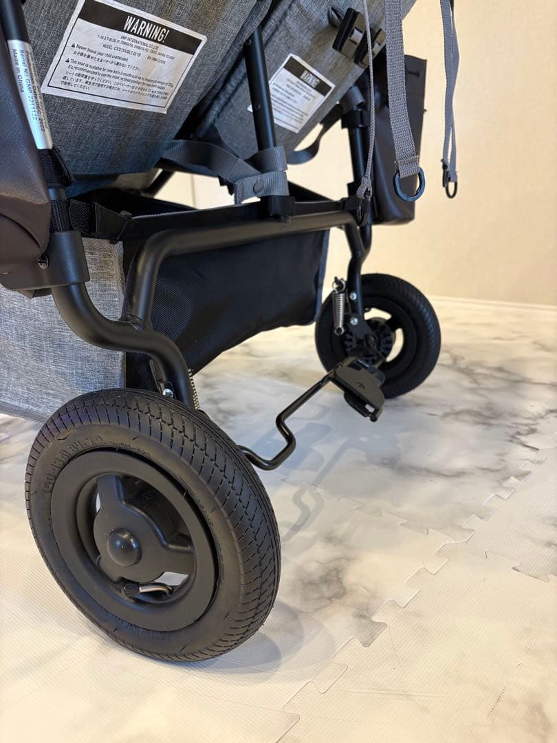 ほぼ未使用極美品★エアバギー ココダブル エクストラ フロムバース アースグレイ